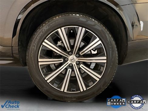 Used 2025 Volvo XC90 B6 Plus image 24
