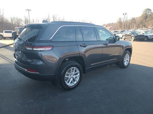 New 2025 Jeep Grand Cherokee Laredo X w/ Luxury Tech Group I image 5