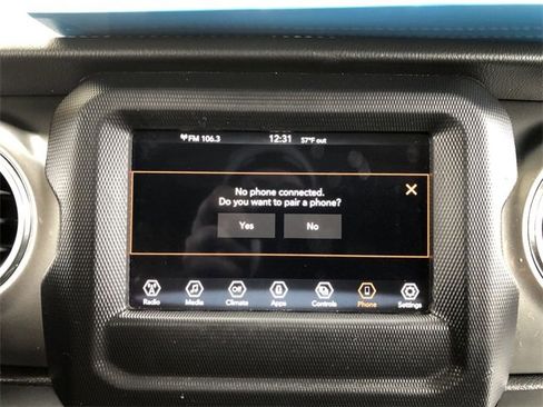 Used 2021 Jeep Wrangler Unlimited Sahara w/ LED Lighting Group image 10