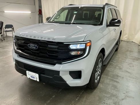 New 2026 Ford Expedition Max Active AWD/4WD image 9