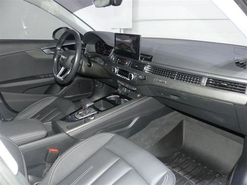 Used 2022 Audi A4 2.0T Premium Plus image 22