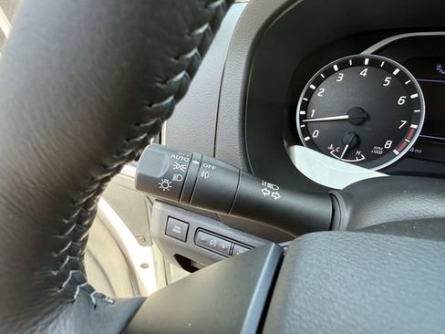 New 2025 Nissan Frontier SV w/ SV Convenience Package RWD image 16