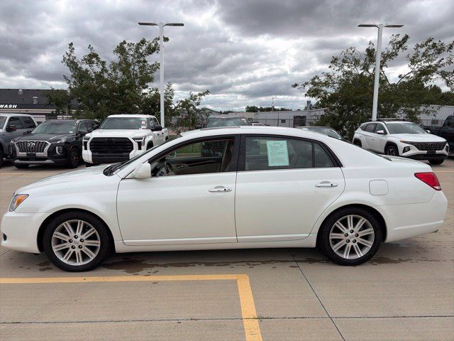 Used 2010 Toyota Avalon Limited FWD image 4