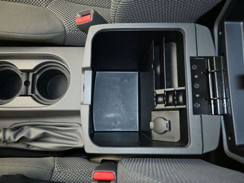 Used 2021 Nissan Frontier SV image 19