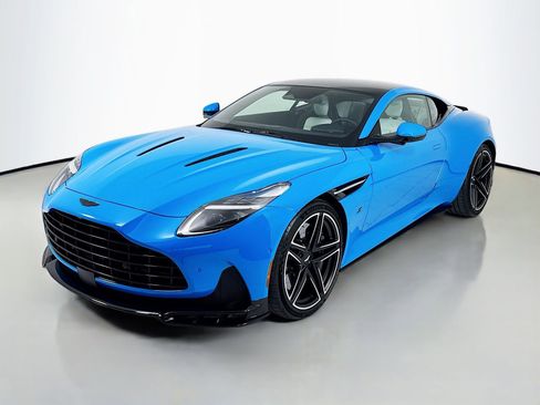 Used 2026 Aston Martin DB12 Coupe RWD image 3
