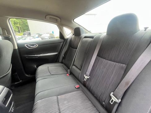 Used 2019 Nissan Sentra SV FWD image 22