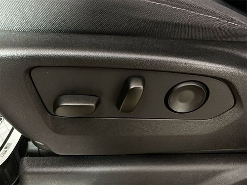 Used 2022 GMC Sierra 1500 Elevation image 12