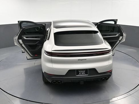 New 2026 Porsche Cayenne Coupe AWD/4WD image 35