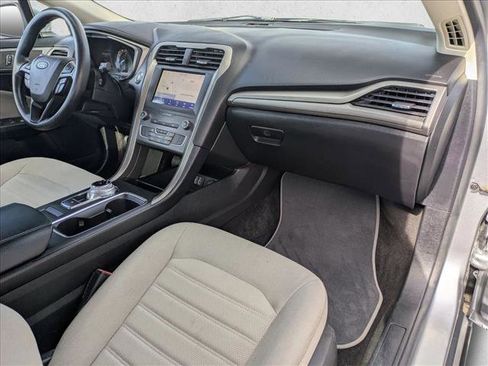 Used 2020 Ford Fusion S image 21