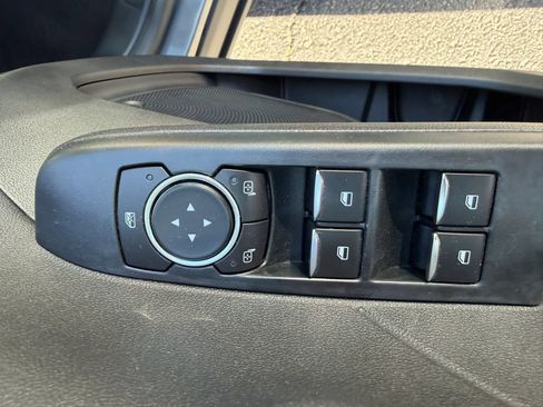 Used 2022 Ford Escape SE w/ SE Sport Appearance Package AWD/4WD image 21