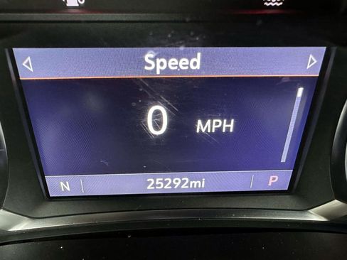 Used 2023 Chevrolet Traverse LT AWD/4WD image 30