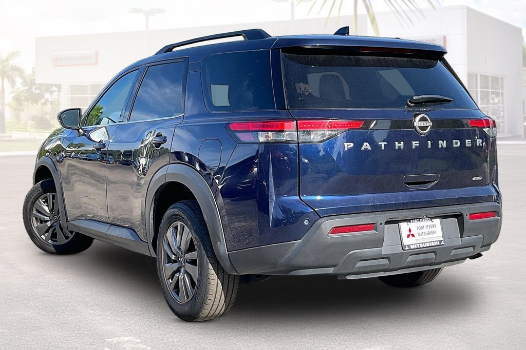 Used 2025 Nissan Pathfinder SV AWD/4WD image 29