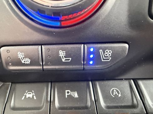 Used 2021 Chevrolet Silverado 1500 High Country w/ Technology Package image 25