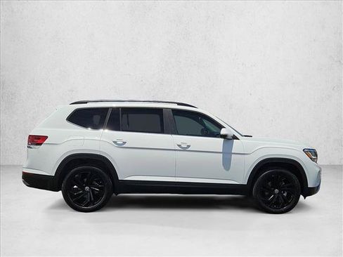 Used 2023 Volkswagen Atlas SE AWD/4WD image 4