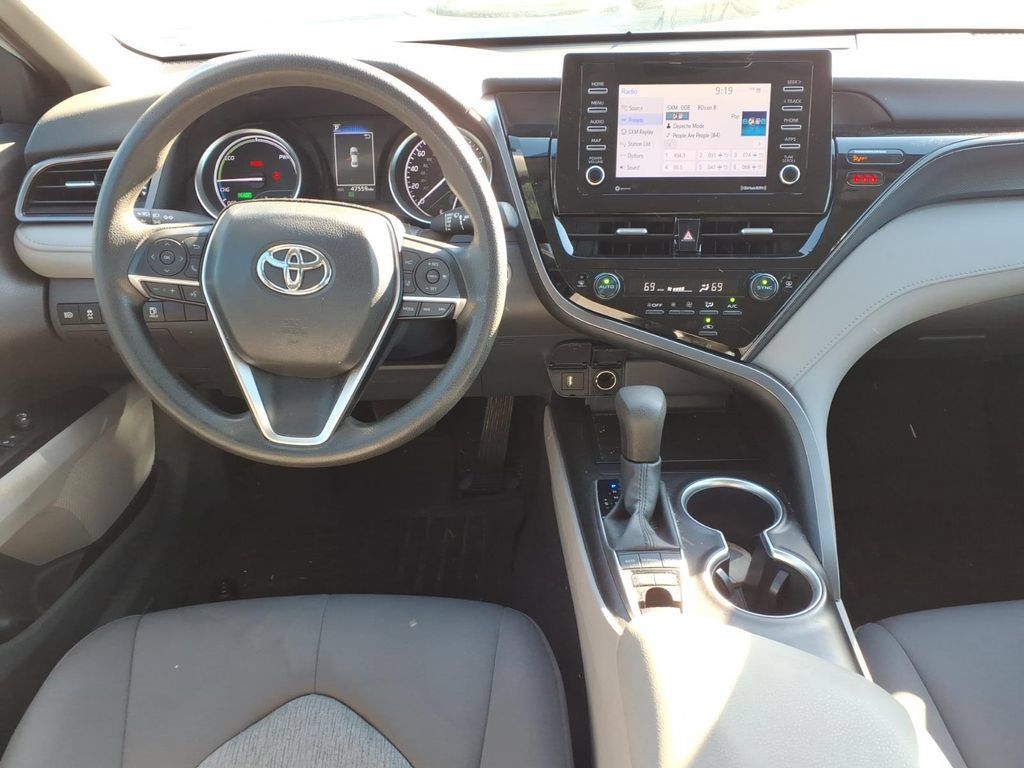 Used 2023 Toyota Camry LE FWD image 11
