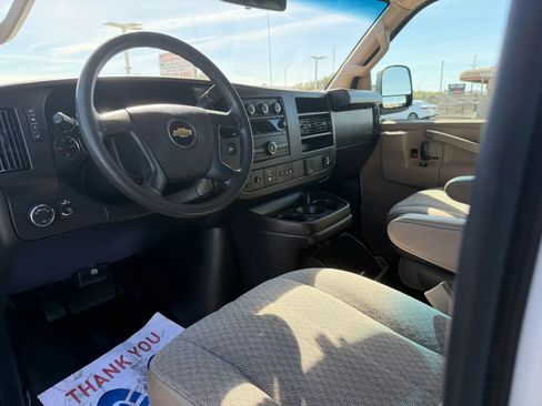 Used 2023 Chevrolet Express 2500 Extended Van 3D image 16