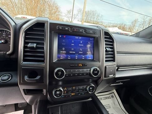 Used 2021 Ford Expedition XLT image 15