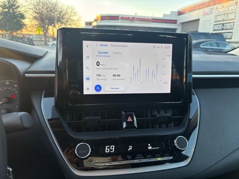 Used 2024 Toyota Corolla LE image 12