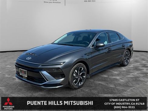 Used 2024 Hyundai Sonata SEL image 1