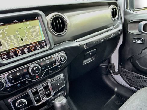 Used 2023 Jeep Wrangler Unlimited w/ Cold Weather Group AWD/4WD image 24