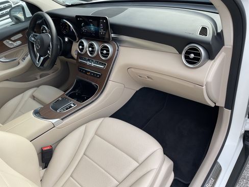Certified 2021 Mercedes-Benz GLC 300 4MATIC image 49