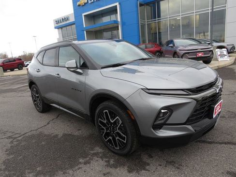 New 2025 Chevrolet Blazer RS w/ Enhanced Convenience Package image 2
