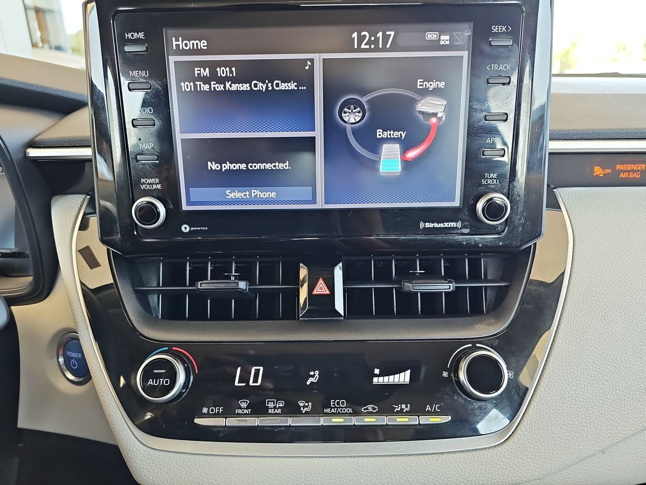 Used 2022 Toyota Corolla LE FWD image 24