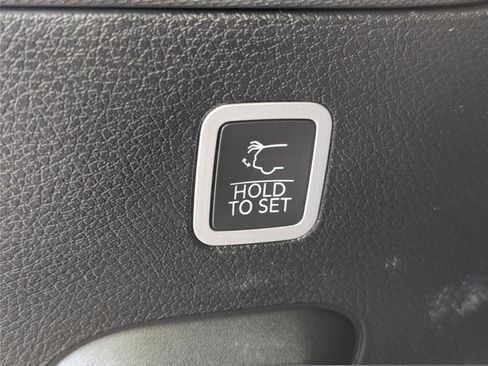 Used 2022 Jeep Wagoneer Series II image 14