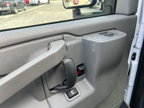 New 2025 GMC Savana 3500 w/ Power Convenience Package image 52