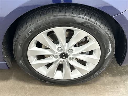 Used 2018 Kia Optima EX image 5