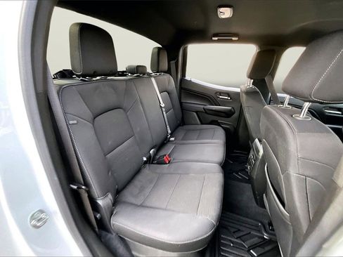 Used 2024 Chevrolet Colorado LT image 23