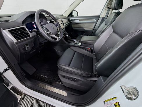 Used 2022 Volkswagen Atlas SE image 12