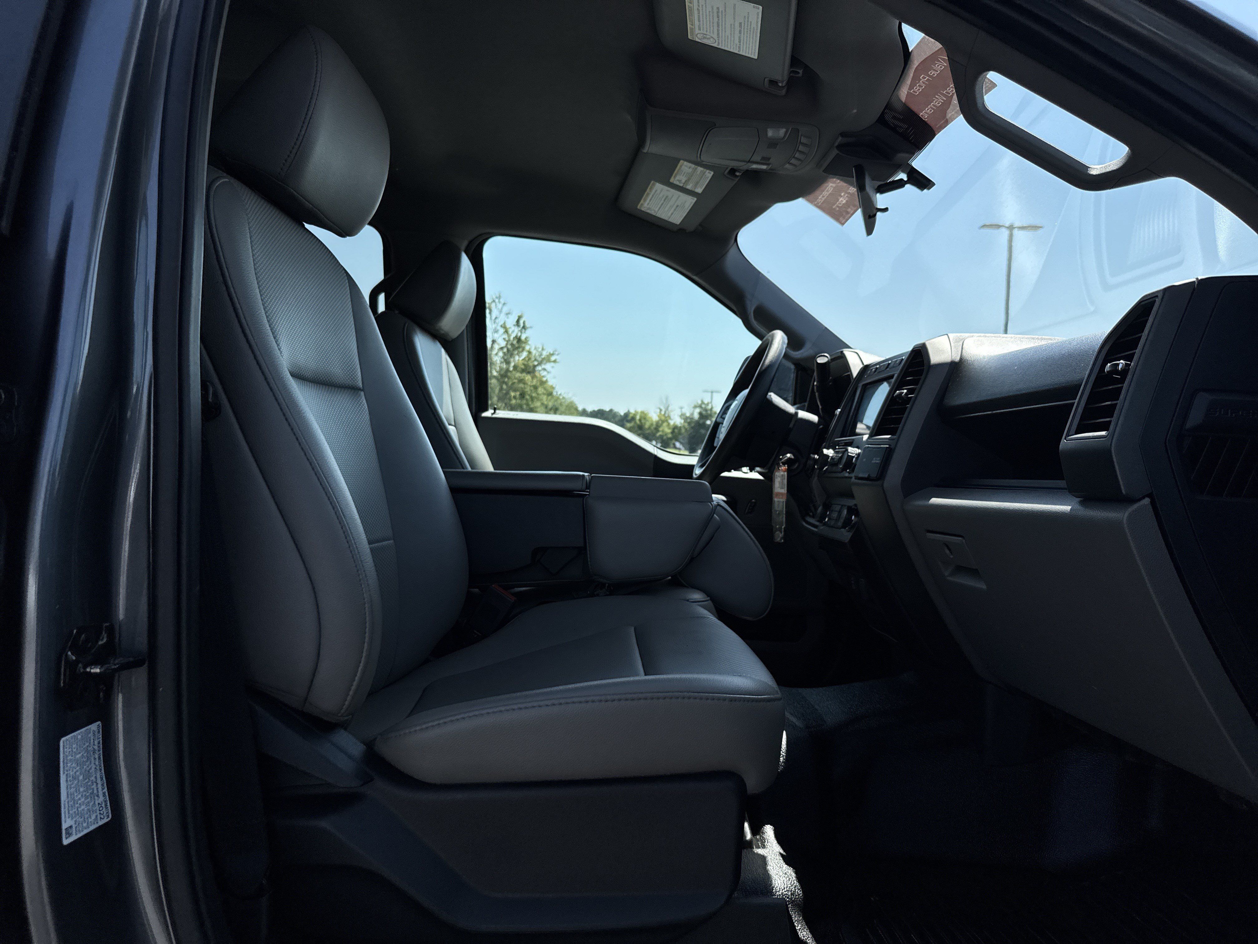 Used 2022 Ford F250 XL w/ STX Appearance Package AWD/4WD image 29