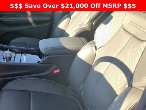 New 2024 Jeep Grand Cherokee Overland w/ Advanced Protech Group III AWD/4WD image 22