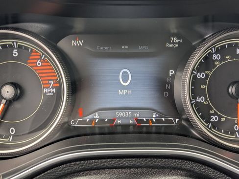 Used 2019 Jeep Cherokee Trailhawk w/ Cold Weather Group AWD/4WD image 23