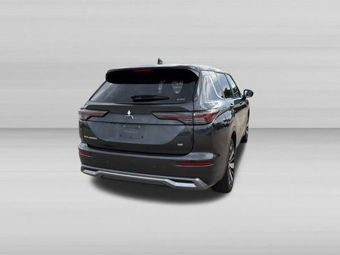 Used 2025 Mitsubishi Outlander SE AWD/4WD image 6