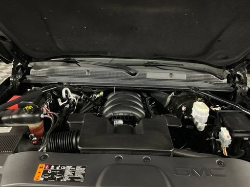 Used 2020 GMC Yukon SLT w/ Open Road Package AWD/4WD image 37
