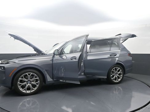 Used 2026 BMW X7 xDrive40i AWD/4WD image 41