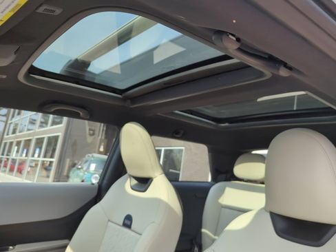 Certified 2025 MINI Cooper S image 21