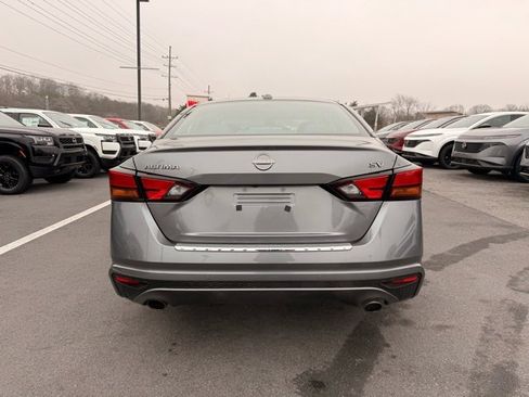 Certified 2023 Nissan Altima 2.5 SV w/ SV Premium Package image 6