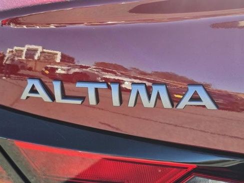 New 2025 Nissan Altima 2.5 SR image 22