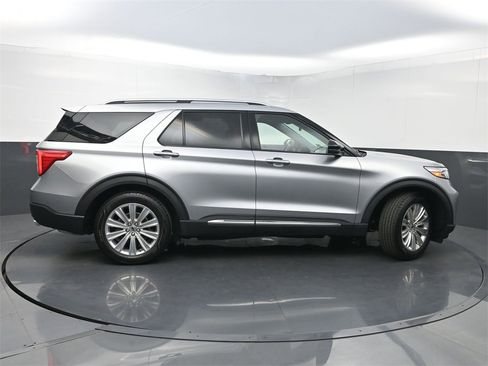 Used 2020 Ford Explorer Limited image 44