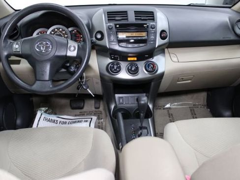 Used 2011 Toyota RAV4 LE w/ Upgrade Value Pkg image 2