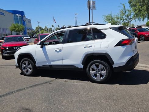 Used 2023 Toyota RAV4 XLE FWD image 6