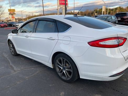 Used 2013 Ford Fusion SE image 6
