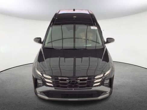 Used 2025 Hyundai Tucson Limited image 2
