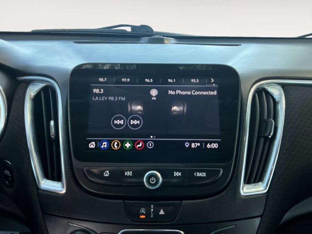 Used 2021 Chevrolet Malibu LT FWD image 20