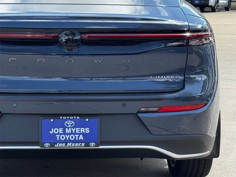 New 2026 Toyota Crown image 9