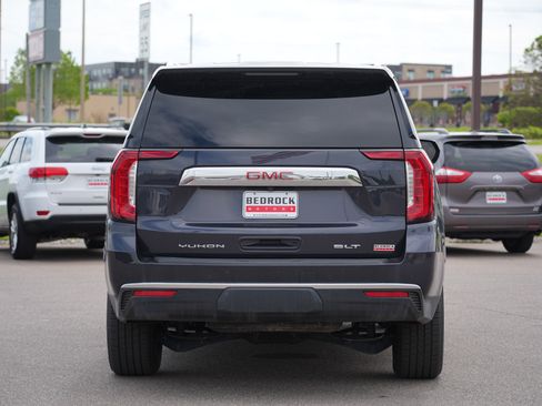 Used 2023 GMC Yukon XL SLT AWD/4WD image 4