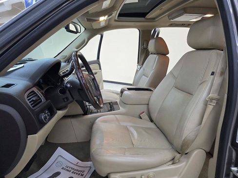 Used 2013 GMC Yukon Denali RWD image 18
